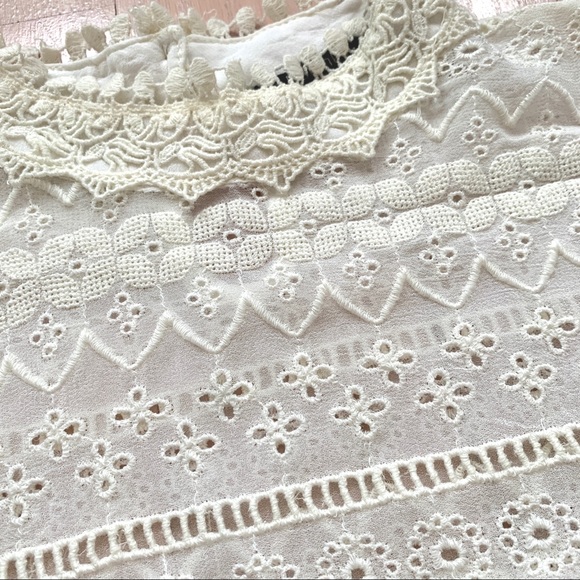 Bershka sheer lacy ivory long sleep blouse - Picture 4 of 4